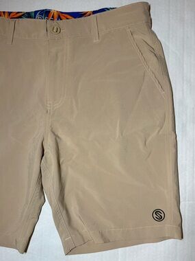 SCALES Gear Men’s Performance Fishing Golf Shorts Tan Stretch Size 32